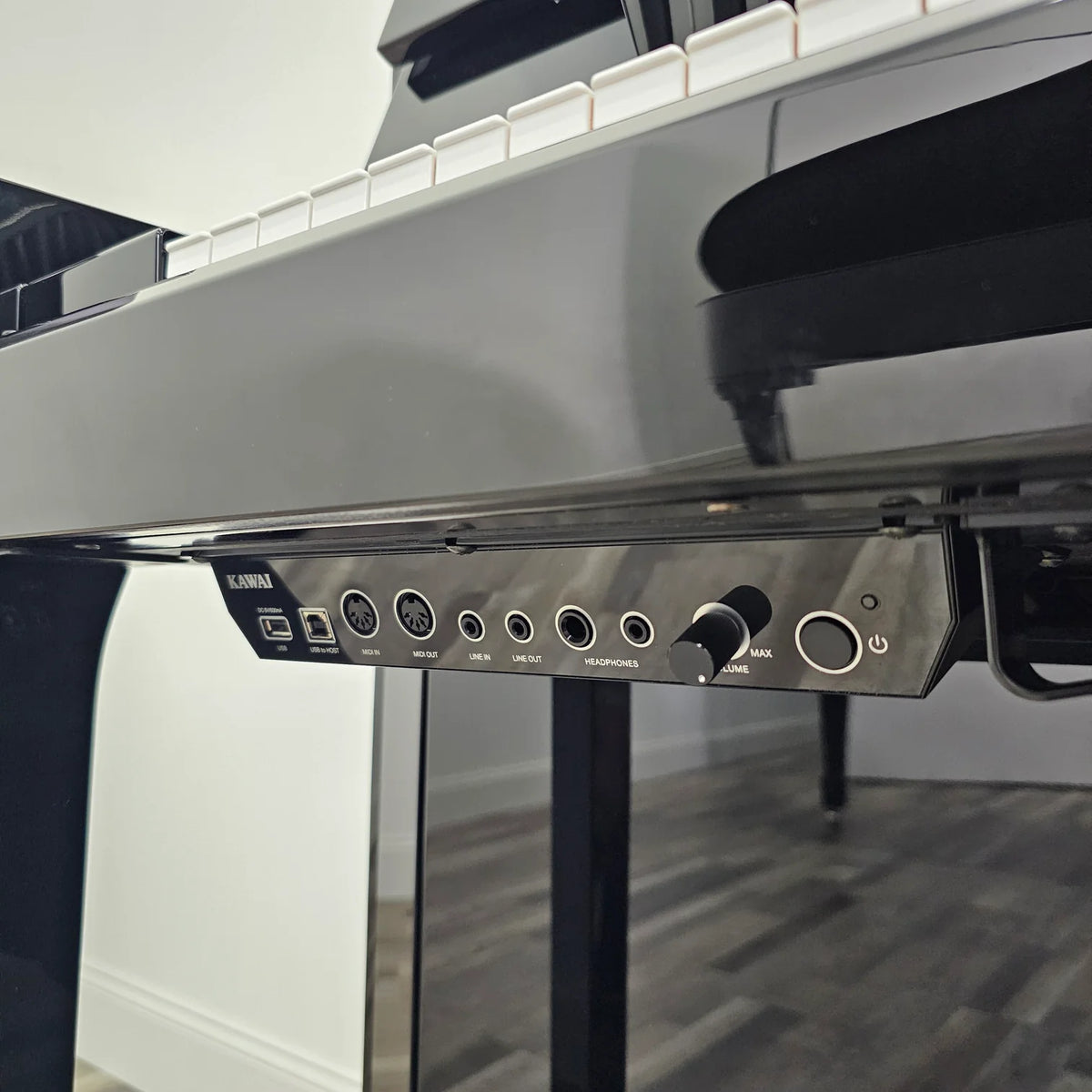 Kawai K-200 Occasion – Piano droit acoustique professionnel