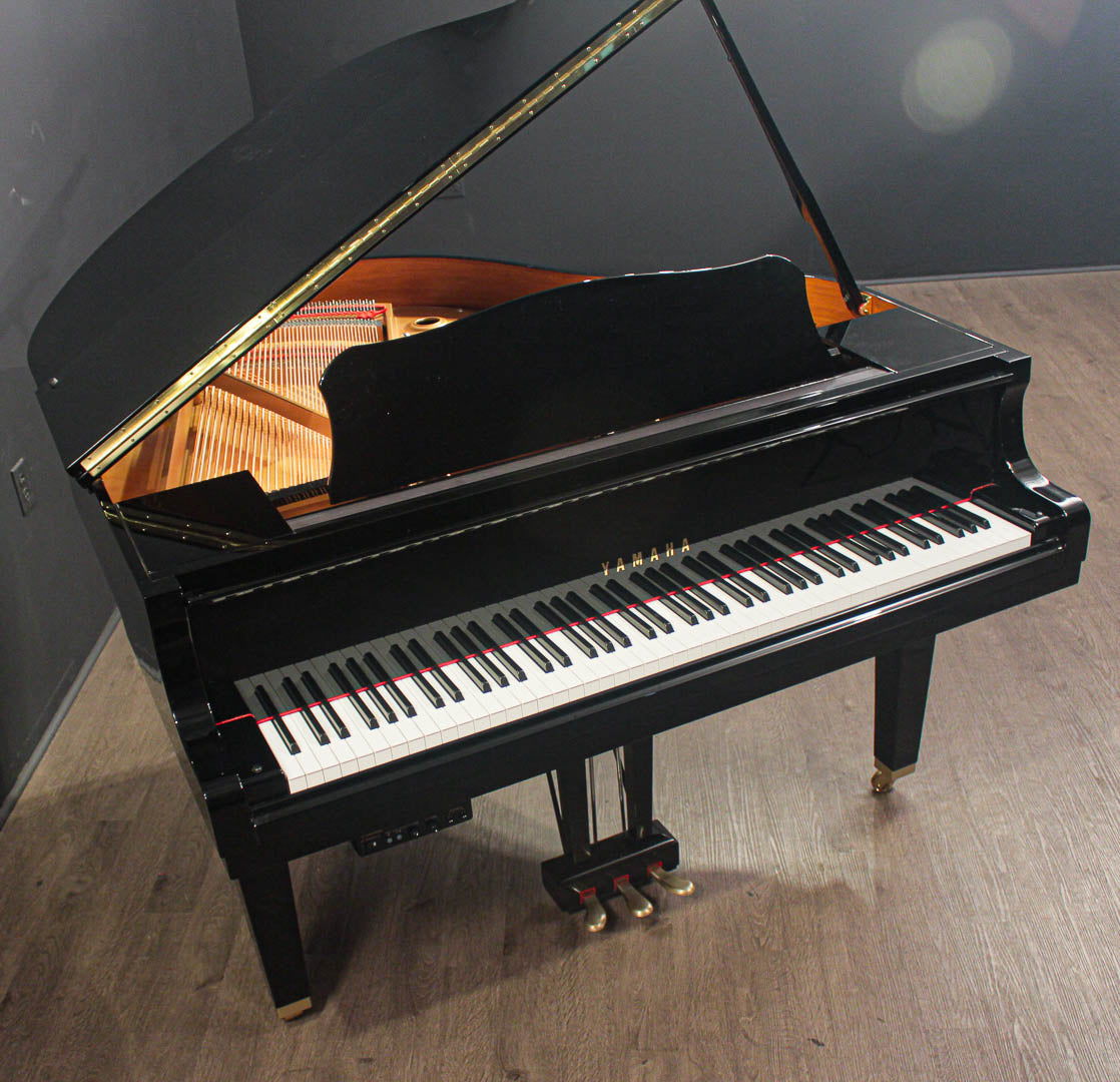 Yamaha GB1K – Piano à queue compact Yamaha